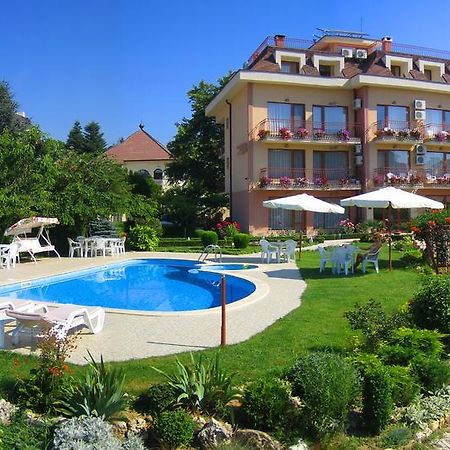 Family Hotel Vega Святые Константин и Елена Экстерьер фото